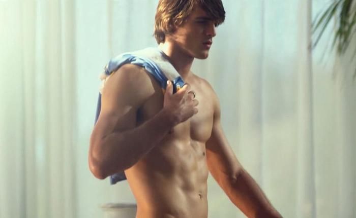 Noah Centineo and Jacob Elordi are Netflix's two sexiest leading me...