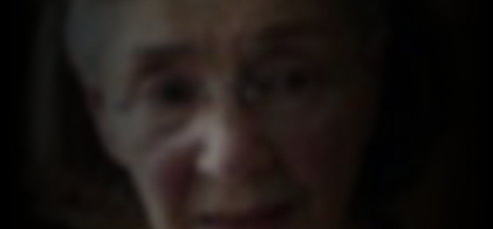 Emmanuelle Riva  nackt