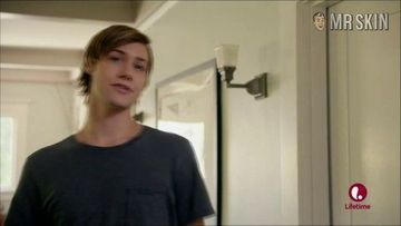 LethalSeduction-Harnetiaux-HD-01-large-3.jpg?quality=80&width=360&s=bb7f9903a62f91ca1f02669a994055d7374ce7906fe2d8628664ddbcdf670cb0