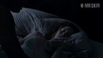 Wrenn Schmidt  nackt